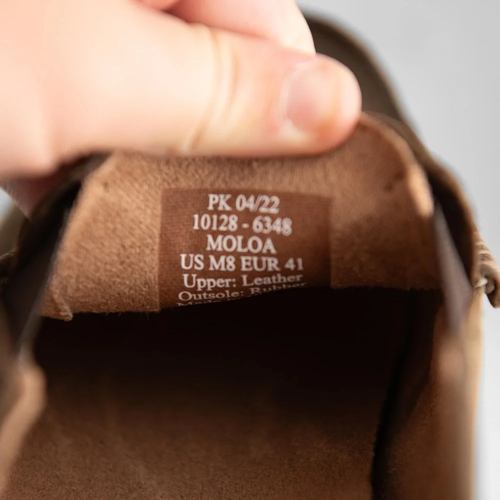 OluKai Moloa Mens Brown Leather Slip On Shoes Sz 8 Beachy Island Moccasin Slide